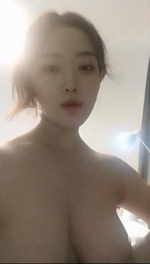 短发巨乳主播.